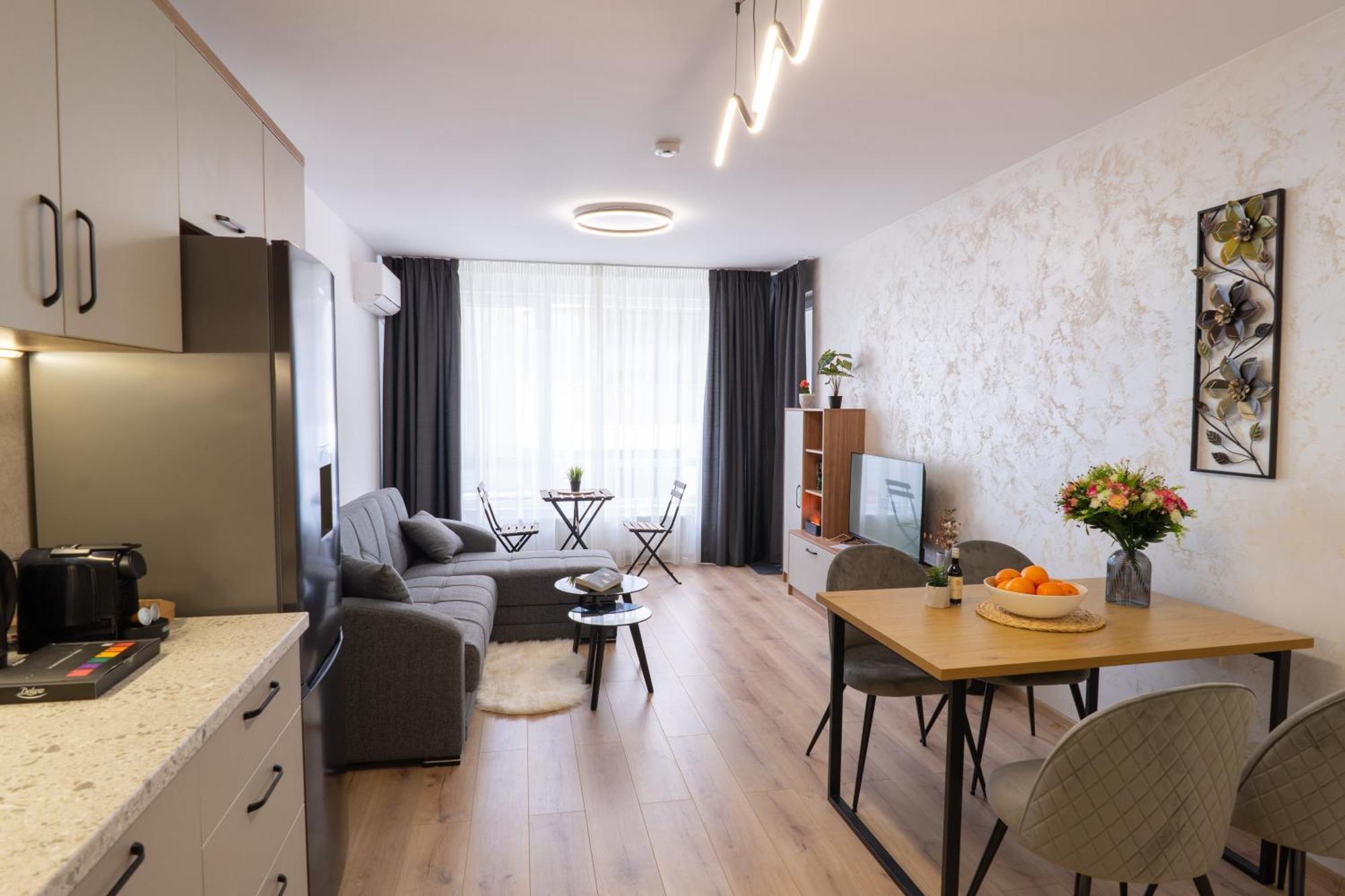 New Modern & Cozy Apartment With Free Parking Varna Dış mekan fotoğraf